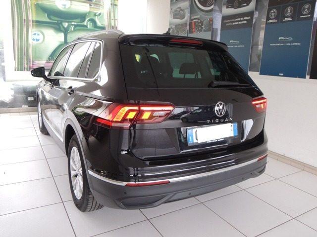 VOLKSWAGEN Tiguan 2.0 TDI 150 CV SCR DSG Life