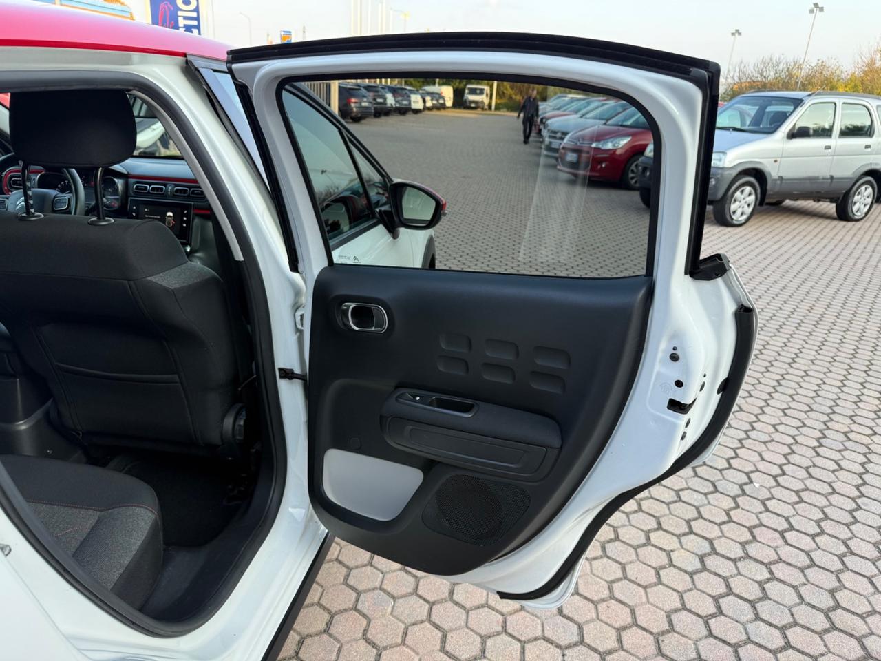 Citroen C3 PureTech 82 Shine OK NEOPATENTATI