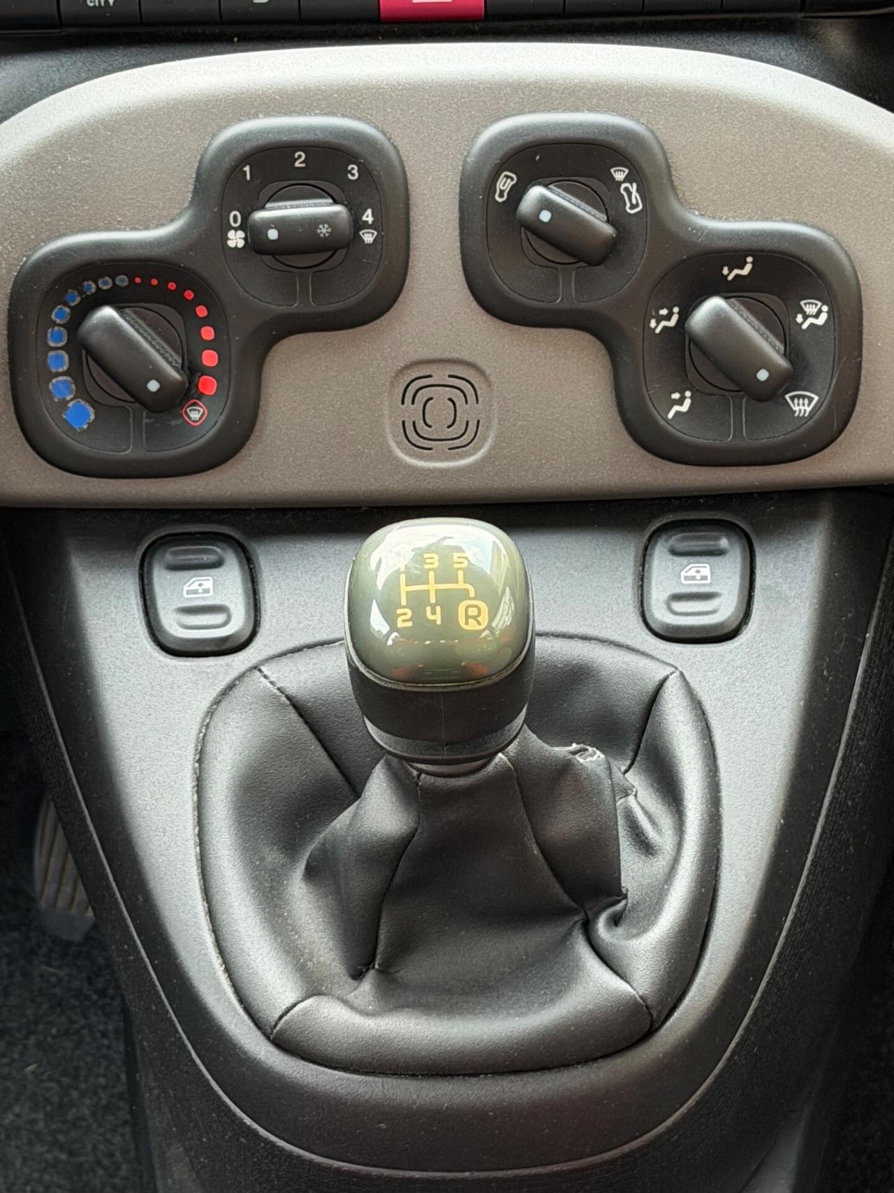 Fiat Panda 0.9- Benz-Metano revisionato 08/2028-KIT CATENA NUOVA-Garanzia 12mesi