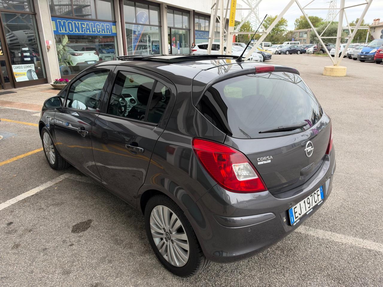Opel Corsa 1.2 5 porte Elective tetto panoramico