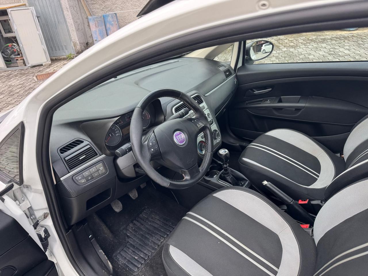 Fiat Grande Punto 1.4 3 porte Sport neopatentato