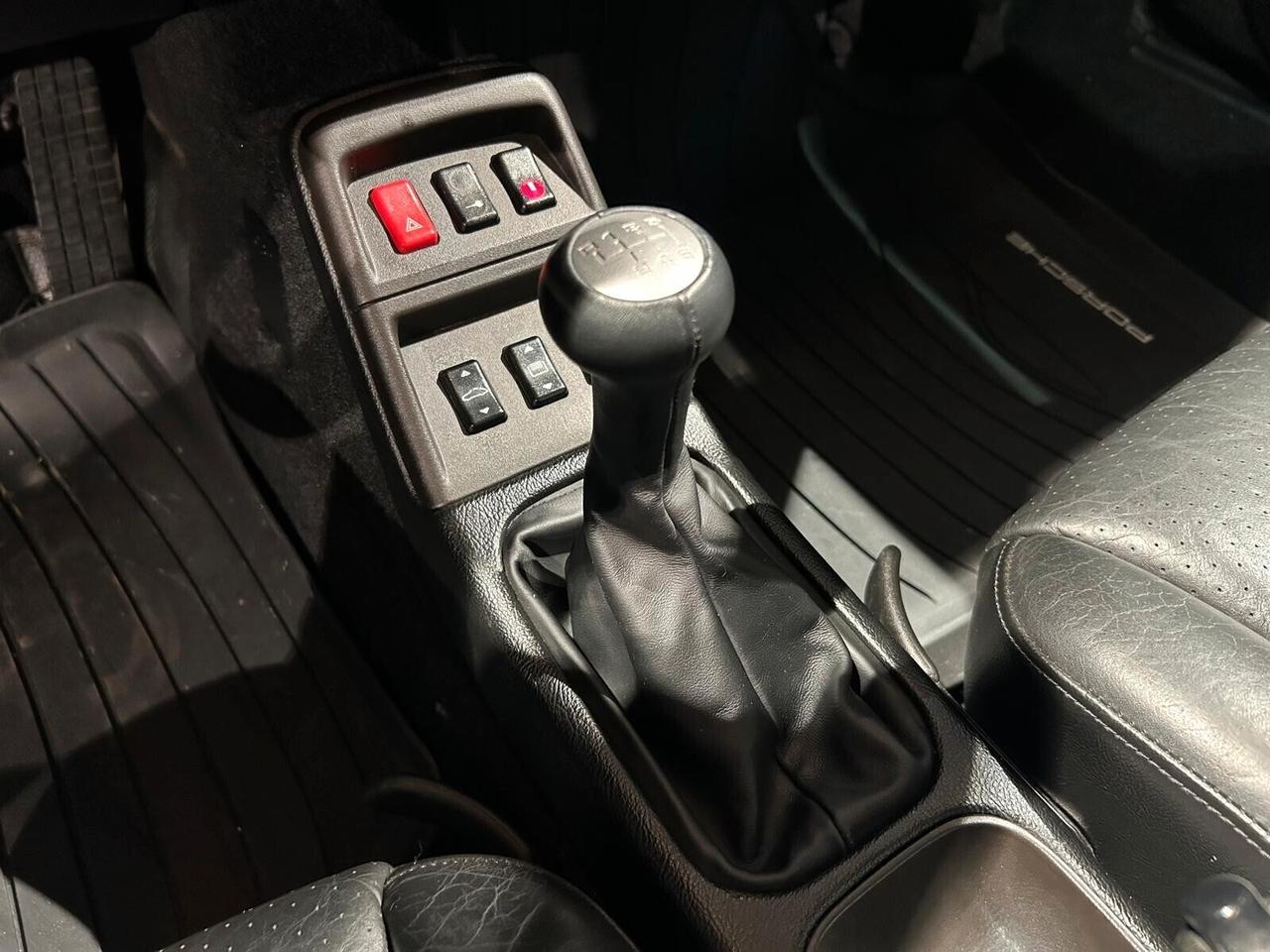 Porsche 911 Carrera Targa