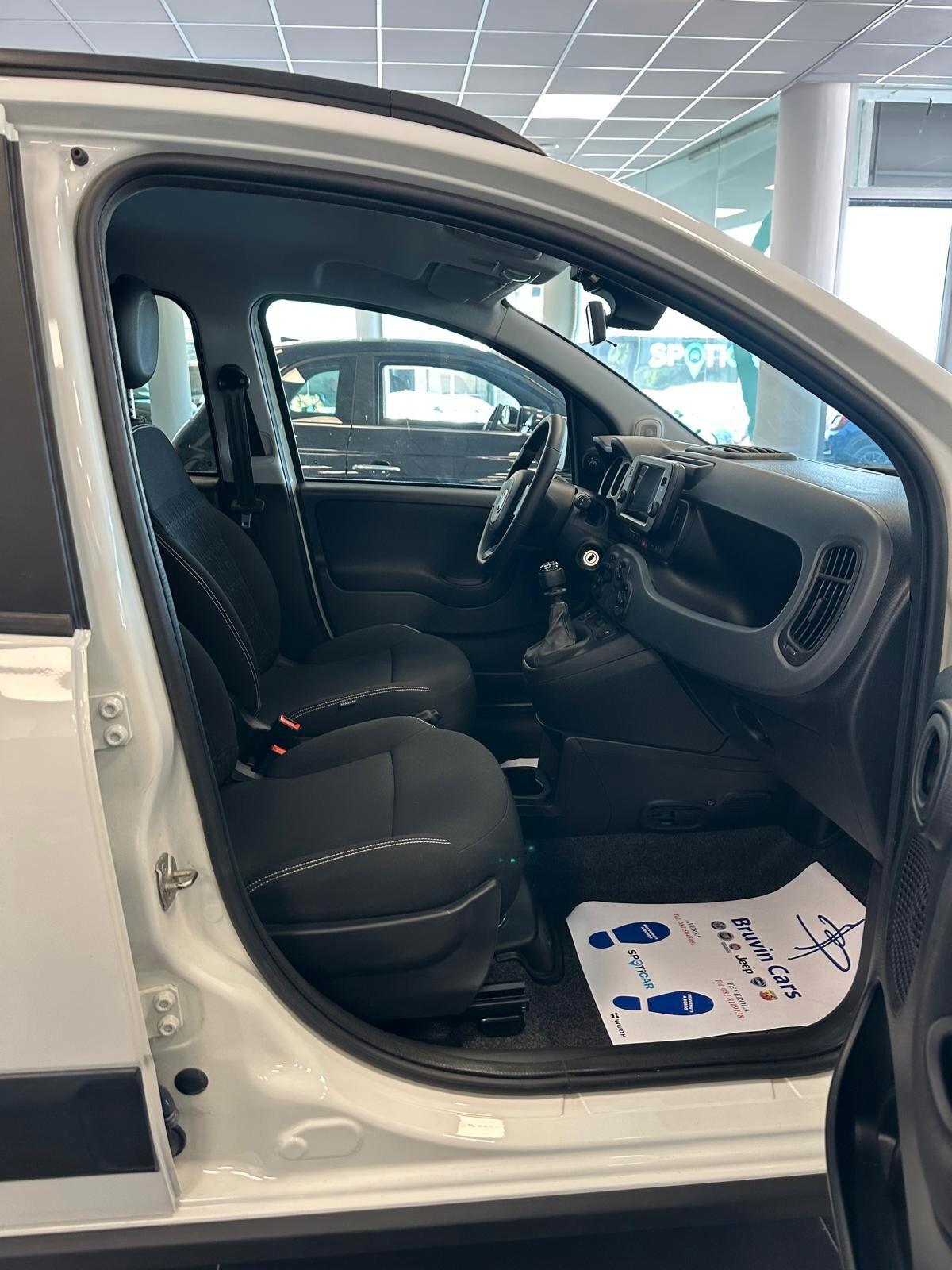 Fiat Panda CROSS 1.0 hybrid 2024 km 0 aziendale