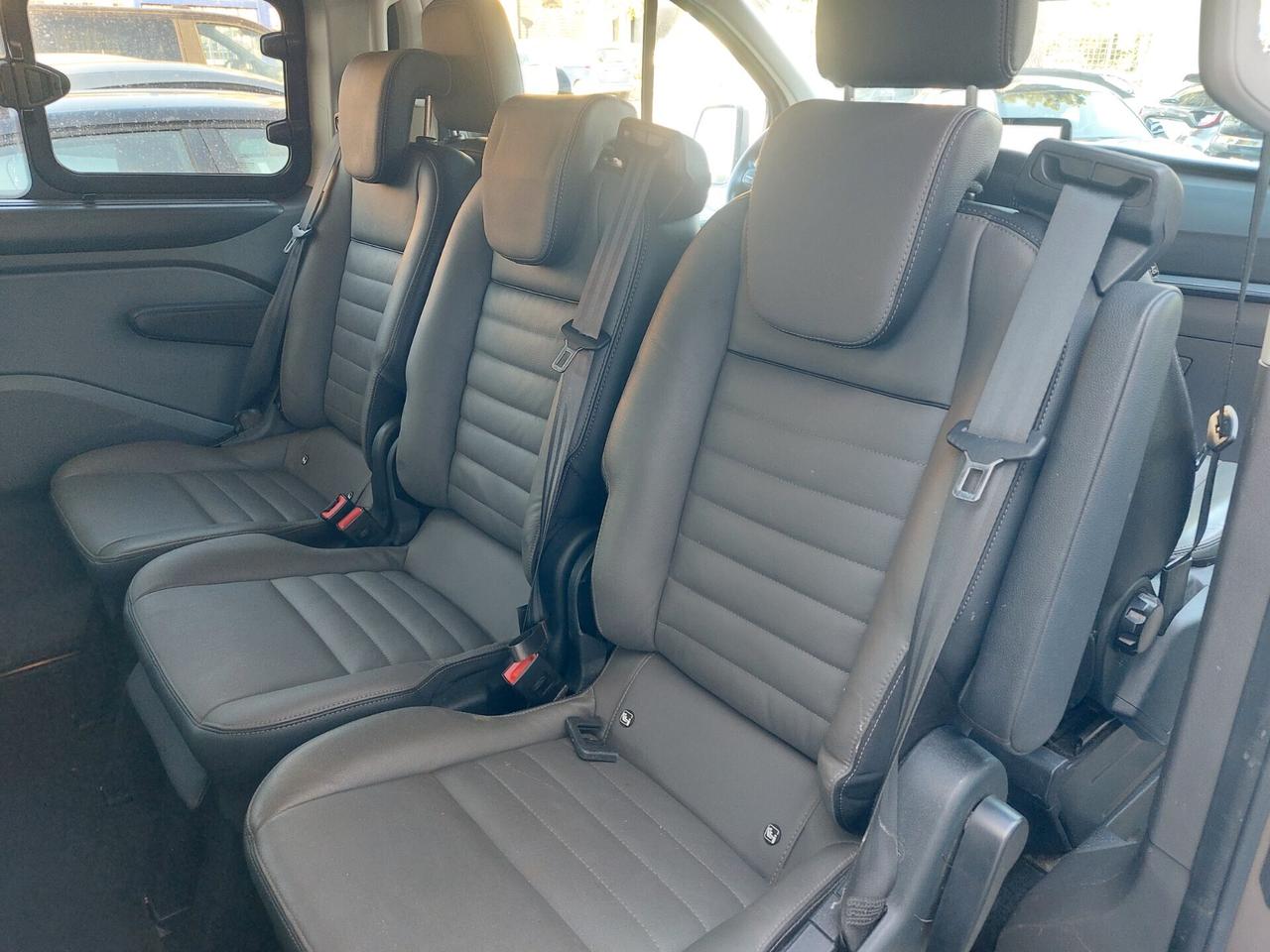 Ford Tourneo Custom 320 2.0 EcoBlue 185CV MHEV PC Titanium