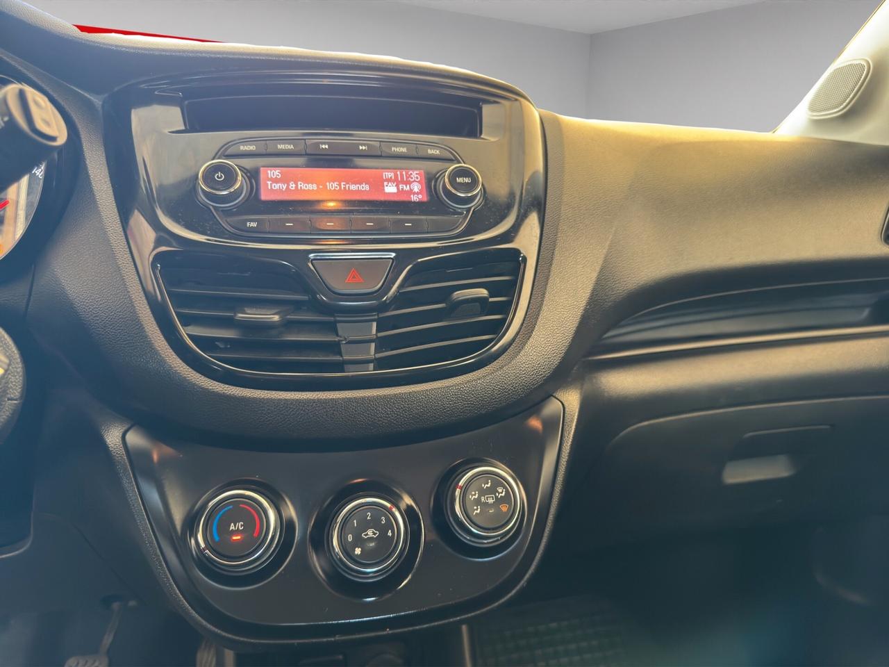 Opel Karl 1.0 75 CV N-Joy