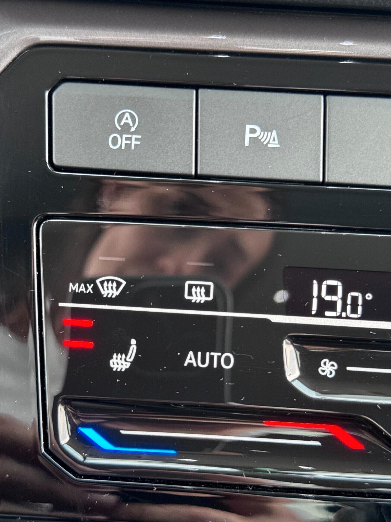 Volkswagen T-Cross 1.5 TSI ACT DSG Style BMT - CAMBIO AUTOMATICO - CAMERA - PRONTA CONSEGNA - TAGLIANDI CERTIFICATI