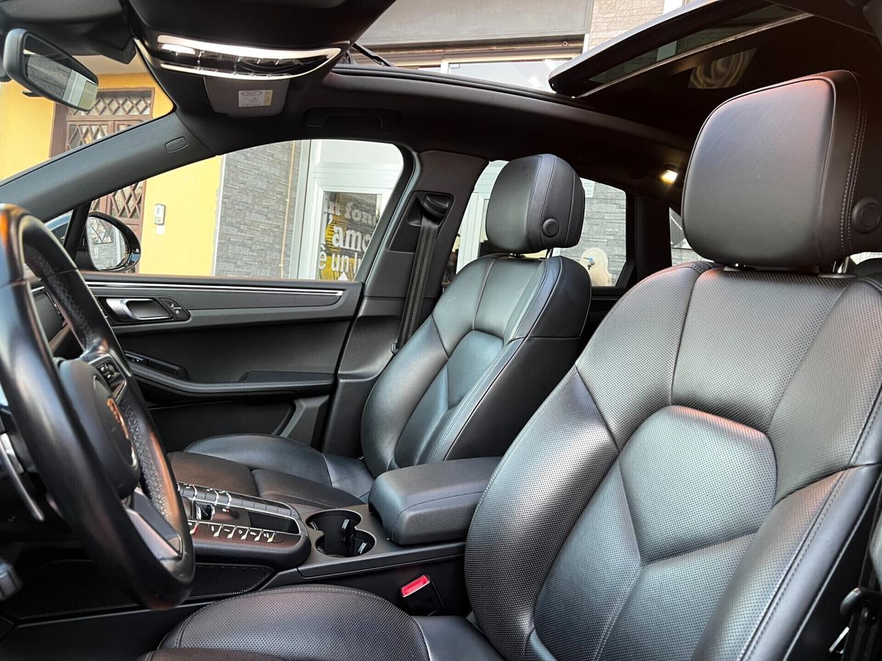 Porsche Macan 2.0 245- TETTO-PASM-TOTAL BLACK-FULL