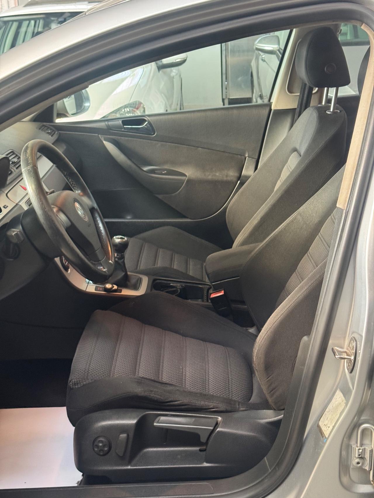 Volkswagen Passat 2.0 TDI DPF Var. Highline