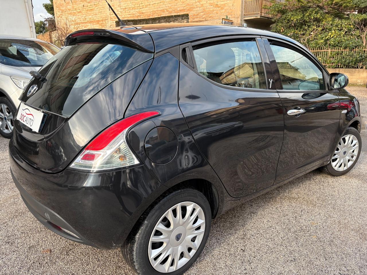 Lancia Ypsilon 1.2 69 CV 5 porte