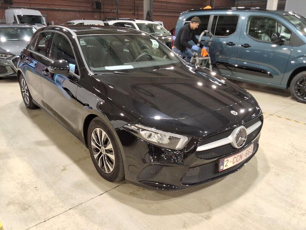 MERCEDES-BENZ A 180D 116CV 6M. BUSINESS SOLUTION ( FARI LED - NAVI PREMIUM - CRUISE - PARK ASSISTANT ) CC. 1.950
