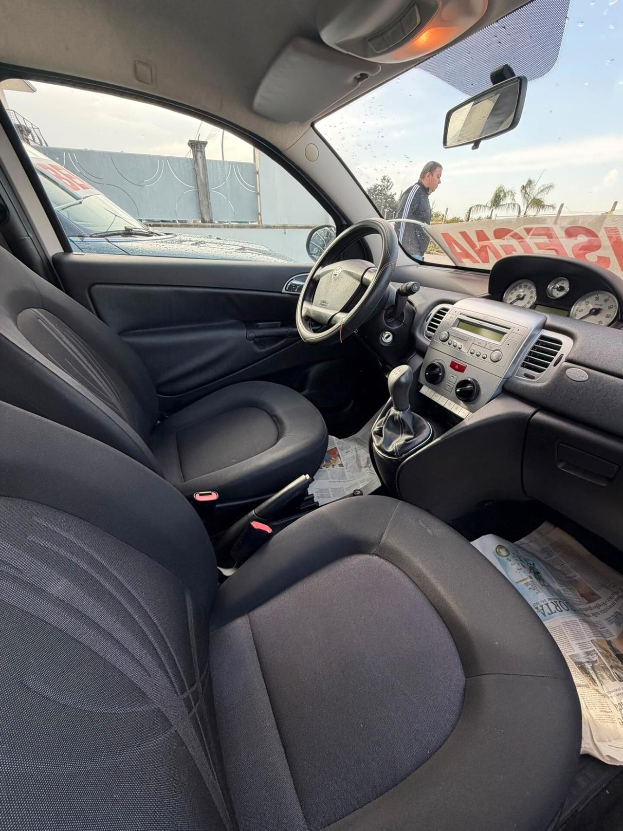 Lancia Ypsilon 1.3 MJT 75 CV Platinum