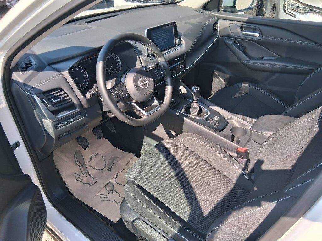Nissan Qashqai 1.3 MILD HYBRID Business 2WD