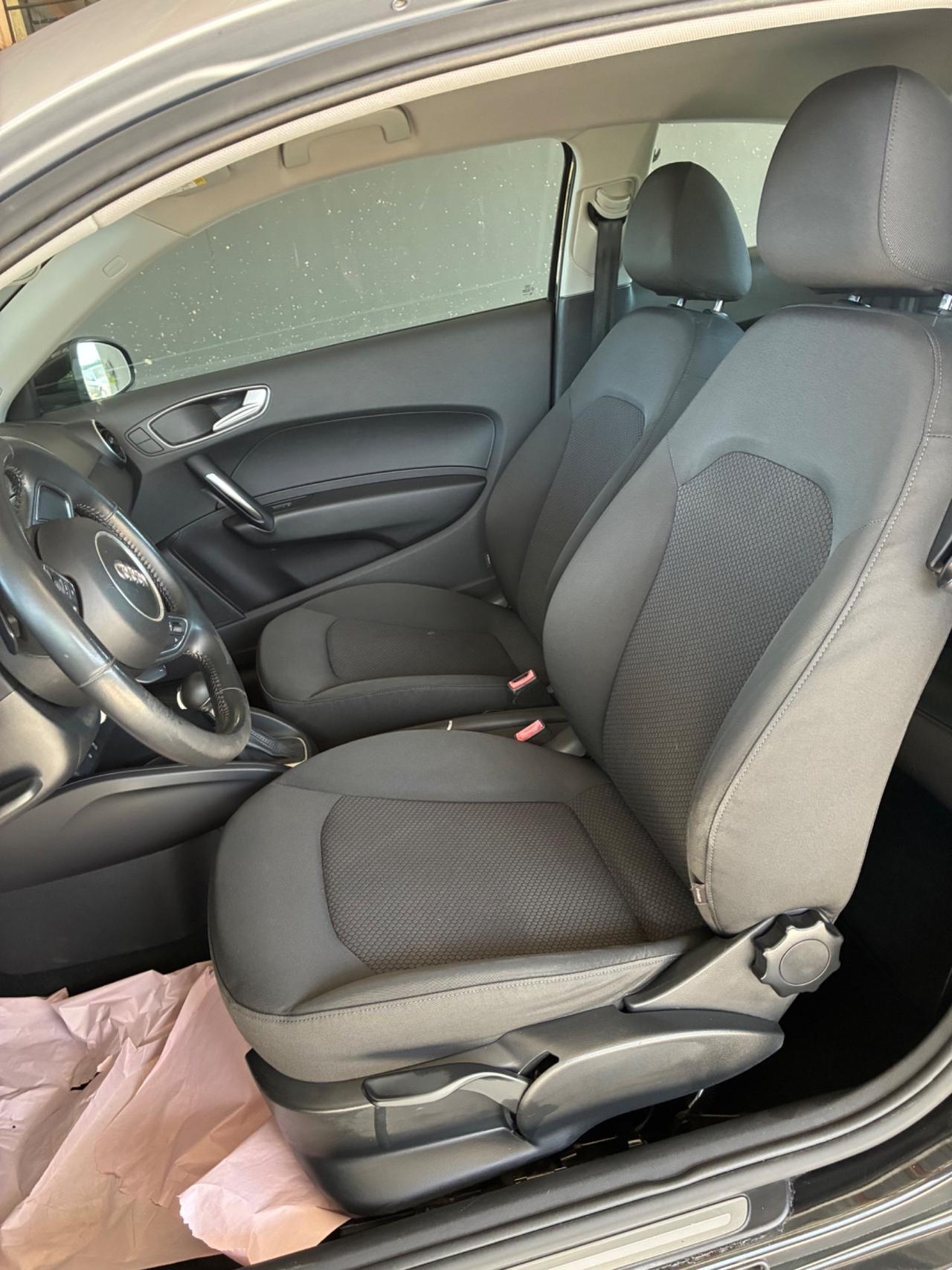 Audi A1 1.4 TDI S tronic Metal plus