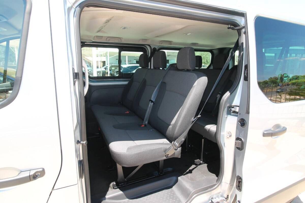 Renault Trafic 9p 150CV PL-TN Authentic|12.2024