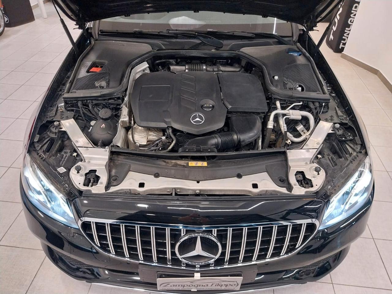 Mercedes E 220d 4Matic Cabrio KM40.000 2018