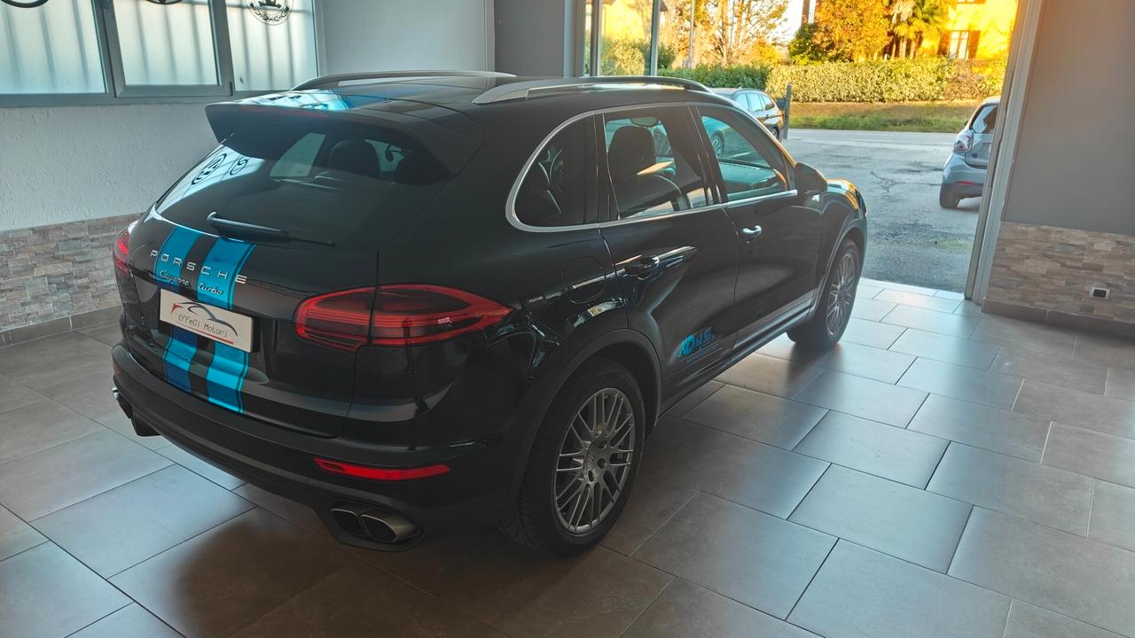 Porsche Cayenne 4.8 Turbo TipTronicS - FULL OPTIONAL