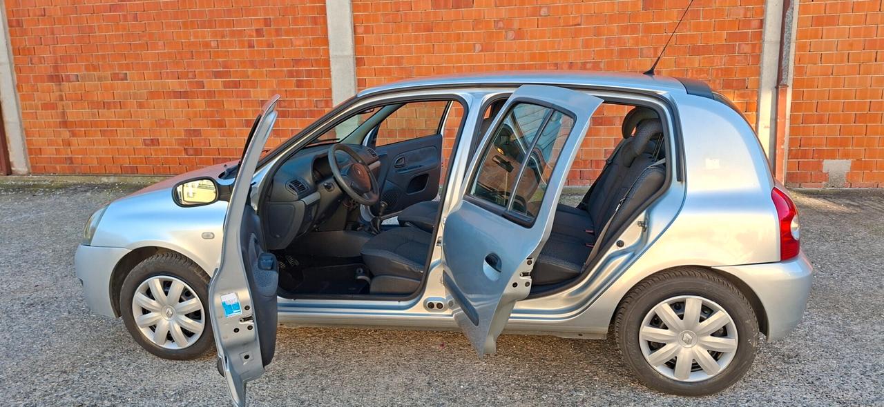 RENAULT CLIO 1.2 5 PORTE X NEOPATENTATI KM 120000