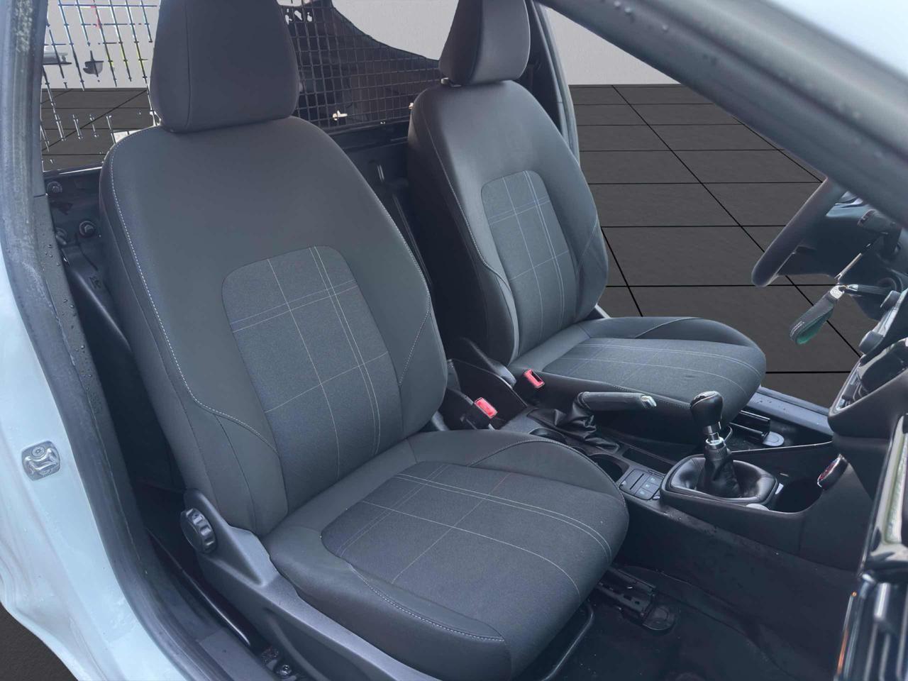 Ford Fiesta 1.5 TDCi 85 CV 3 PORTE VAN 2 POSTI OTTIME CONDIONI