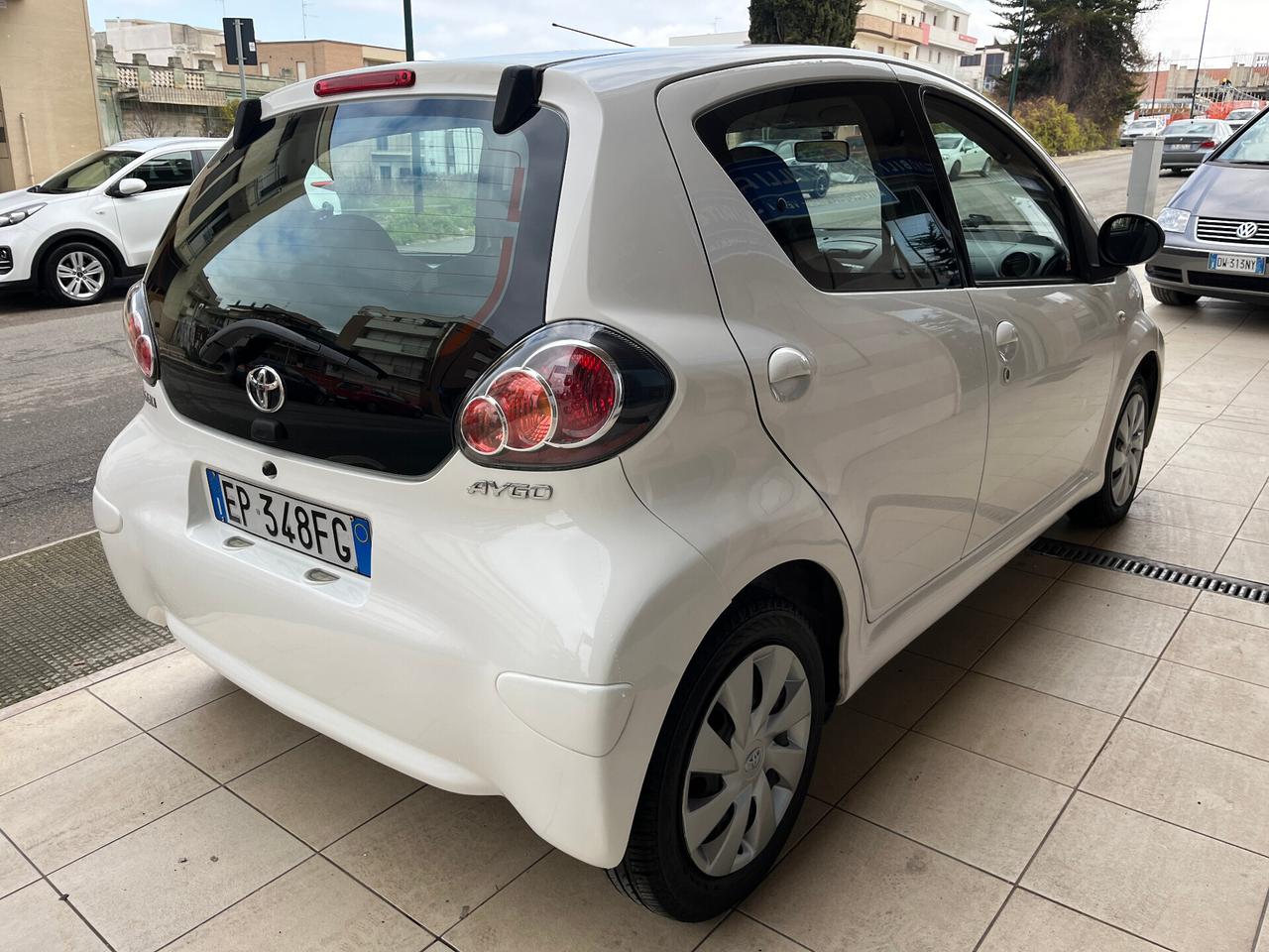 Toyota Aygo 1.0 Benzina 5 Porte Automatica