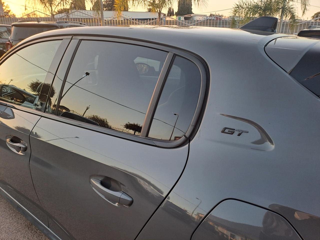 Peugeot 208 1.2 PureTech 100cv GT- 23848 km