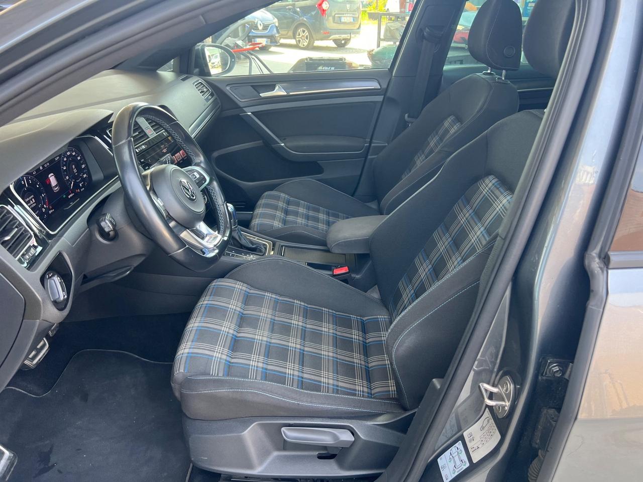 Volkswagen Golf GTE 1.4TSI 150 CV FINANZIABILE