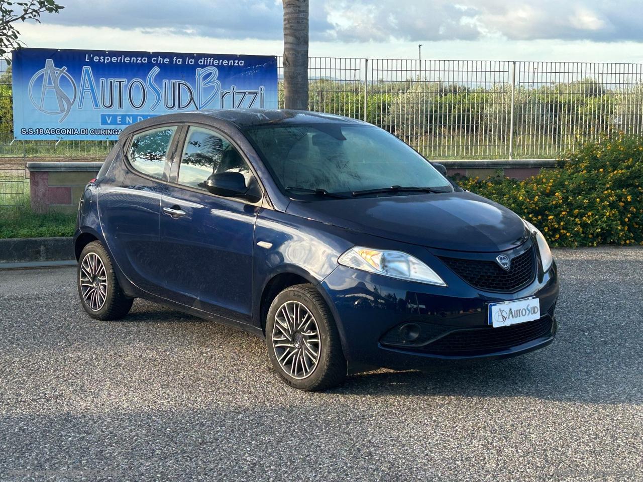 LANCIA Ypsilon 1.2 69 CV 5p. S&S Gold