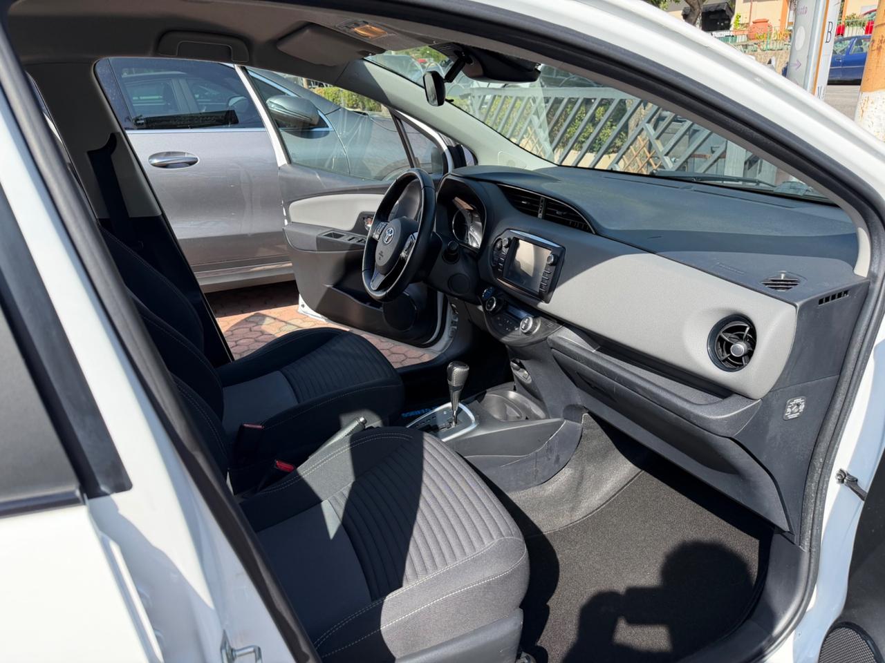Toyota Yaris 1.5 Hybrid 5 porte Active