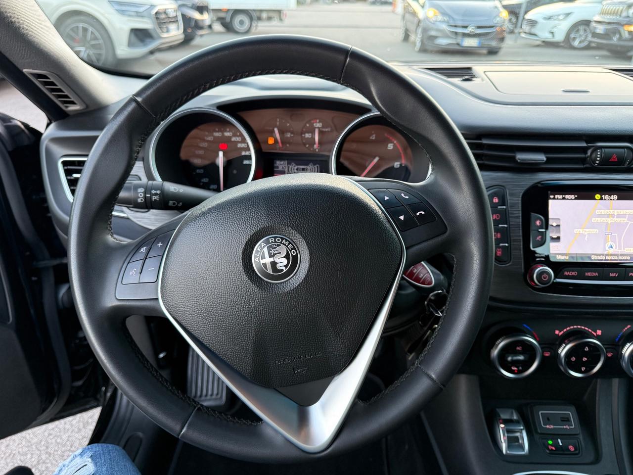 Alfa Romeo Giulietta Ti 1.6 120 CV Navi NEOPATENTATI Garantita