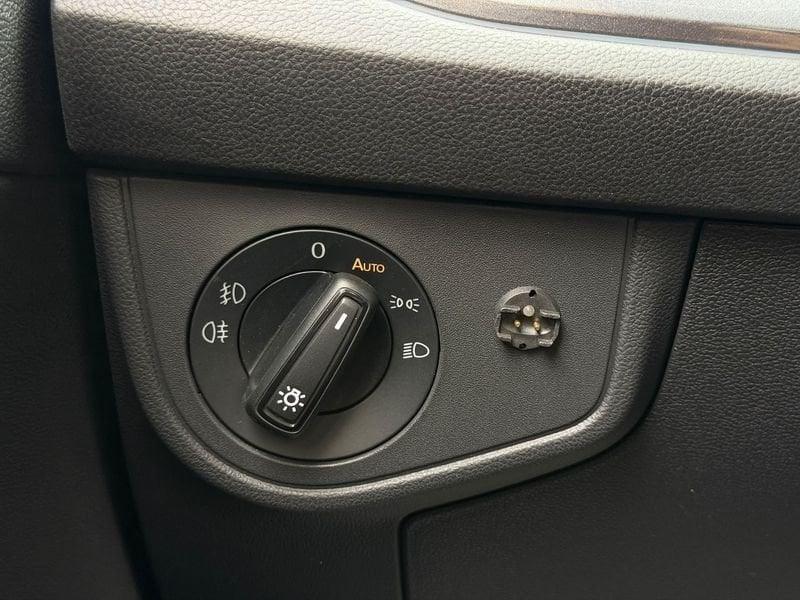 Volkswagen Polo Polo 1.0 tsi Style 95cv dsg " NERA" +GPL