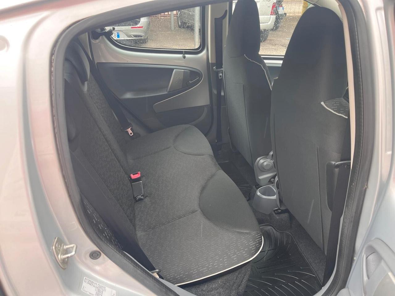 Peugeot 107 1.0 68CV 5p. Allure 70.000KM