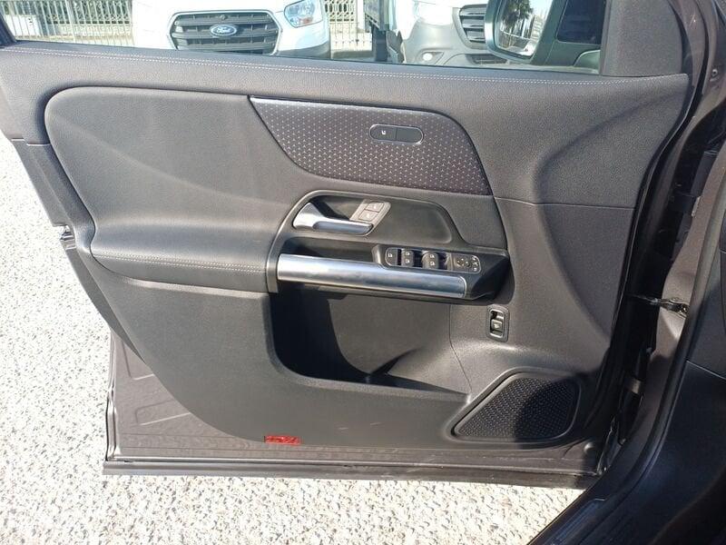 Mercedes-Benz GLA GLA 180 d Progressive Advanced