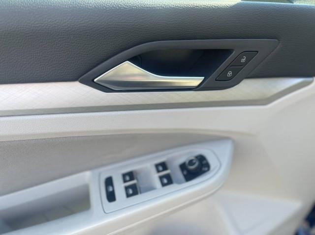 Volkswagen Golf 1.0 etsi 110cv dsg Luci amb PDC Vetri Scuri