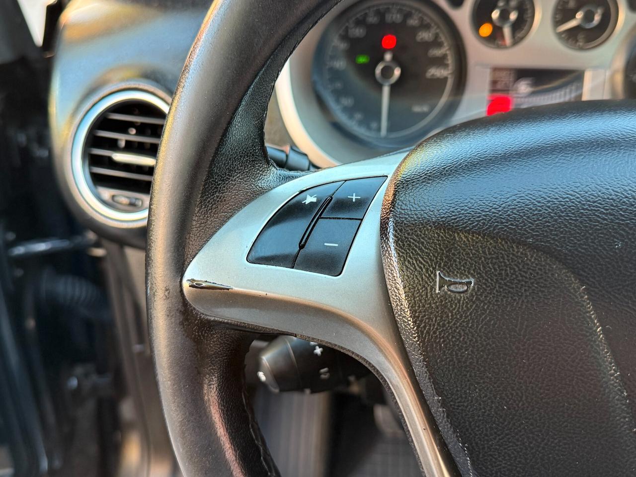 Lancia Delta 1.9 MJT Twinturbo Platino - 2010