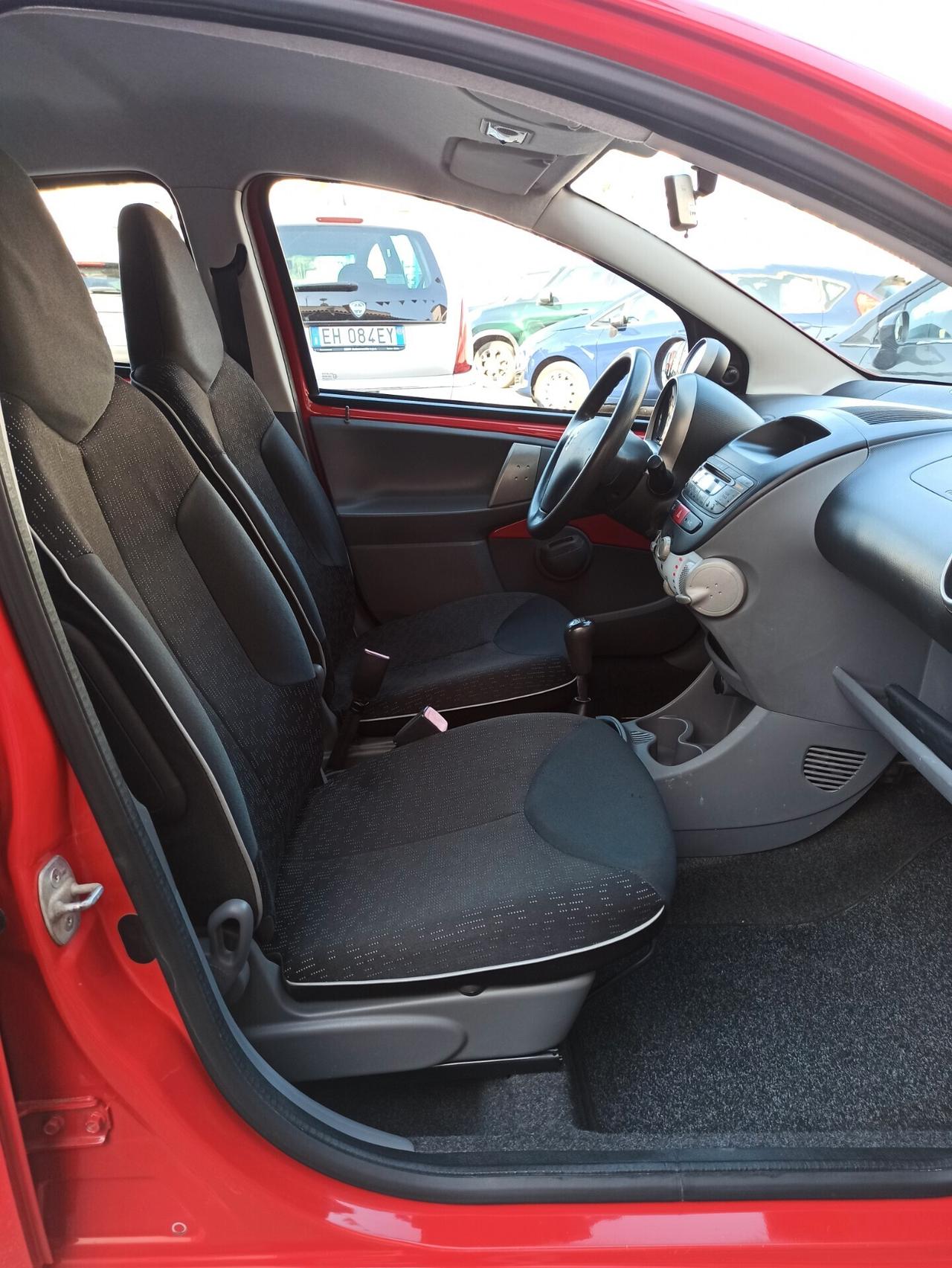 Peugeot 107 1.0 68CV 5p. Sweet Years