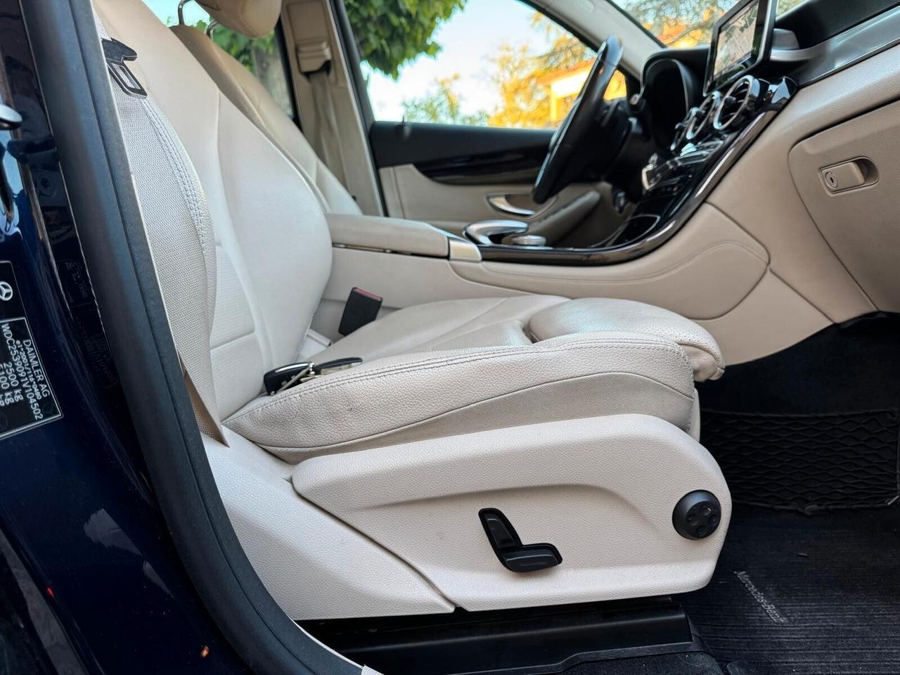 MERCEDES GLC 250 D 4MATIC EXCLUSIVE
