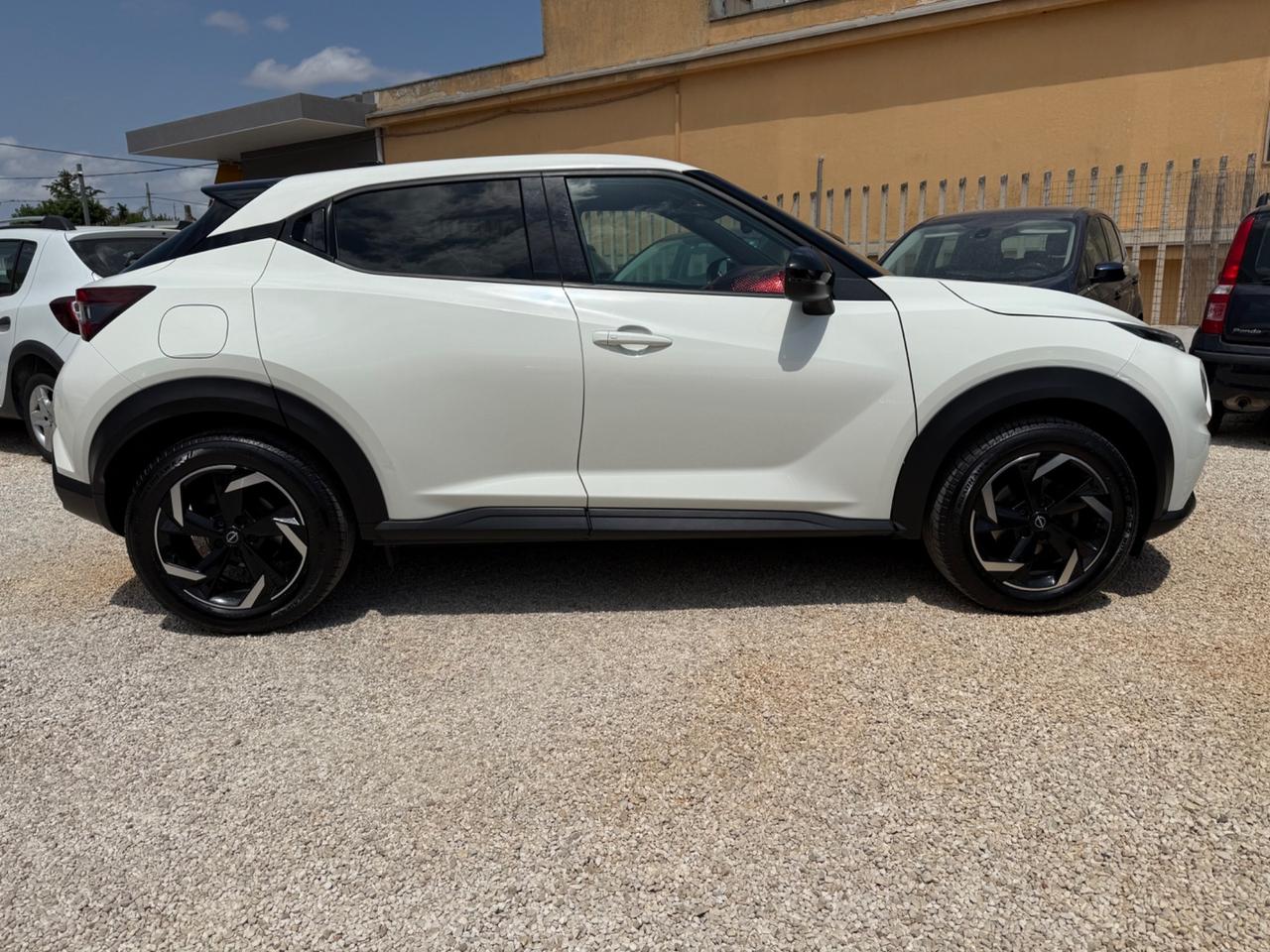 Nissan Juke 1.0 DIG-T 114 CV N-Connecta