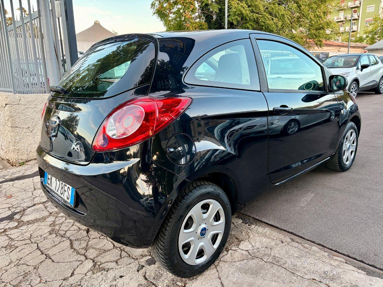 Ford Ka 1.2 Titanium c/esp,tcs 69cv E5