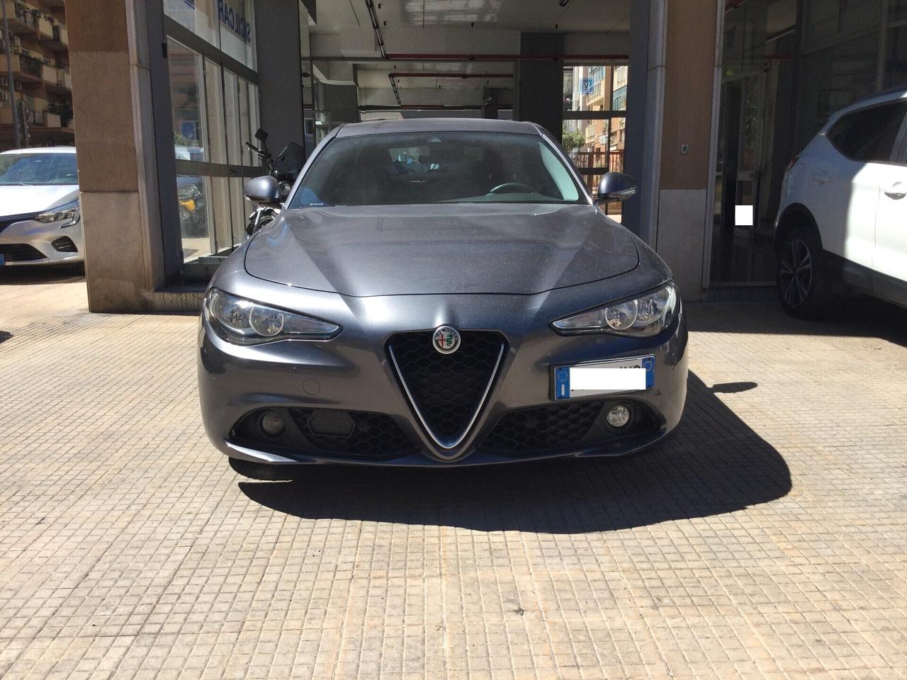 Alfa Romeo Giulia 2.2 Turbodiesel 180 CV AT8 Business Sport Launch Ed.