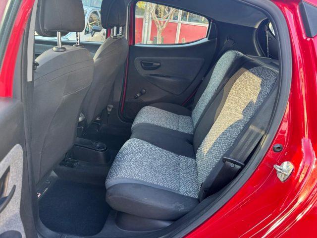 LANCIA Ypsilon 1.0 FireFly 5 porte S&S Hybrid Ecochic Silver