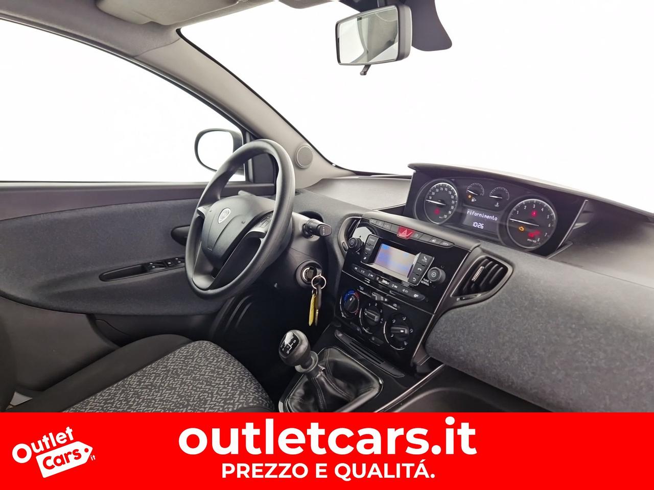 Lancia Ypsilon 1.2 silver 69cv
