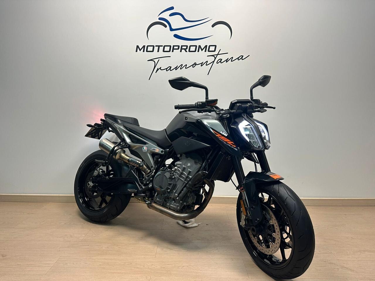 KTM DUKE 790 SCARICO MIVV DA 99€ AL MESE