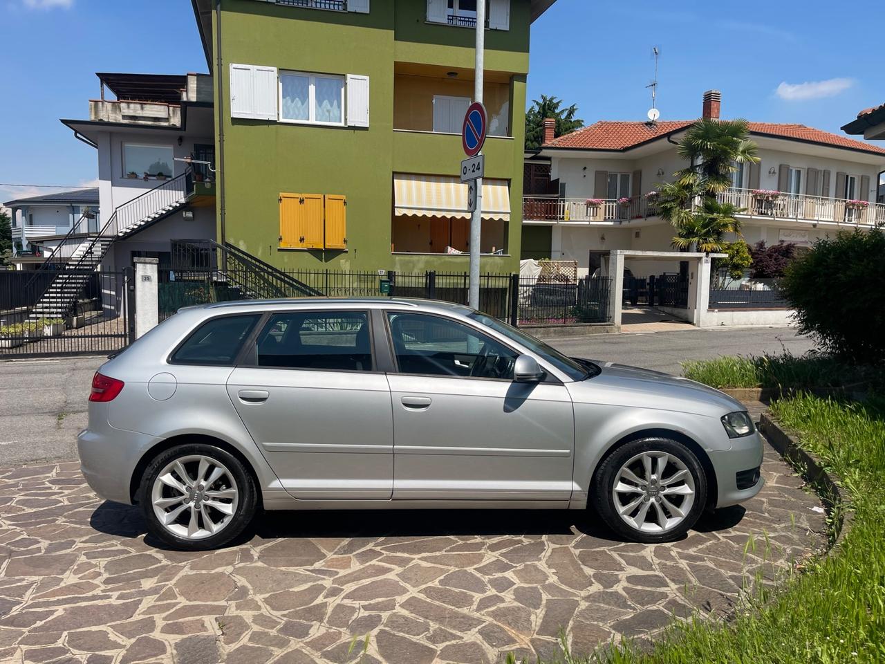 Audi A3 1.6 TDI 105 CV CR Attraction