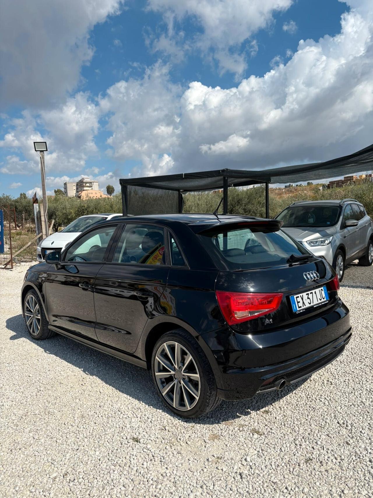 Audi A1 1.6 TDI S tronic line edition