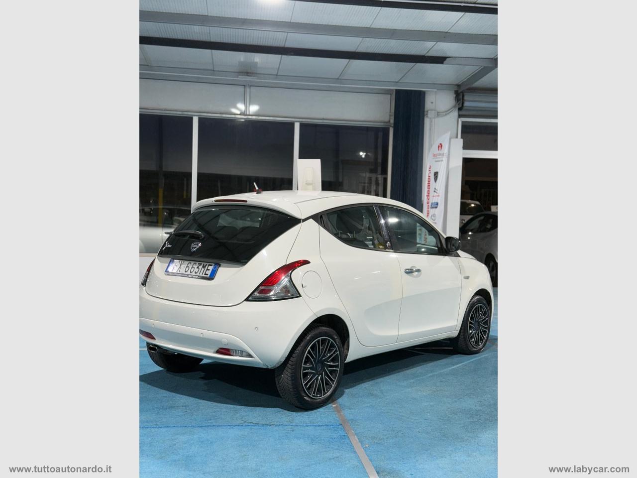 LANCIA Ypsilon 1.2 69 CV 5p. GPL Ecochic Gold