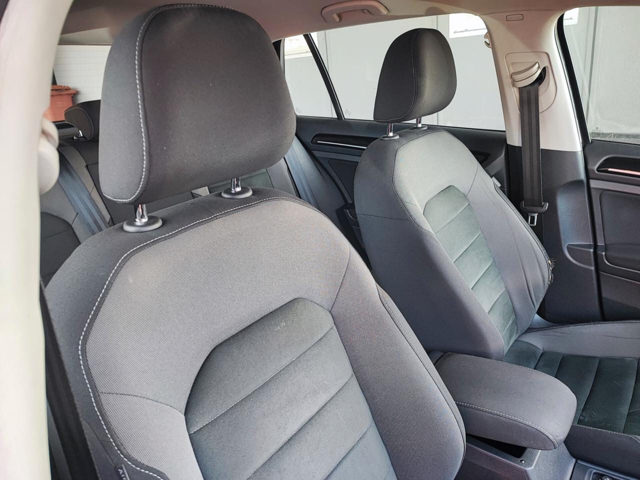 Volkswagen Golf 1.6 TDI 115 CV 5p. Highline BlueMotion Technology