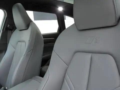 Audi A6 Avant 40 2.0 TDI S tronic S- line x2 edition