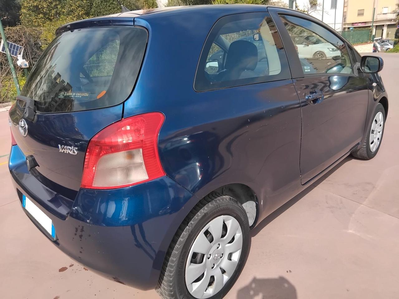 TOYOTA YARIS 1.0 SOL RADIO CLIMA