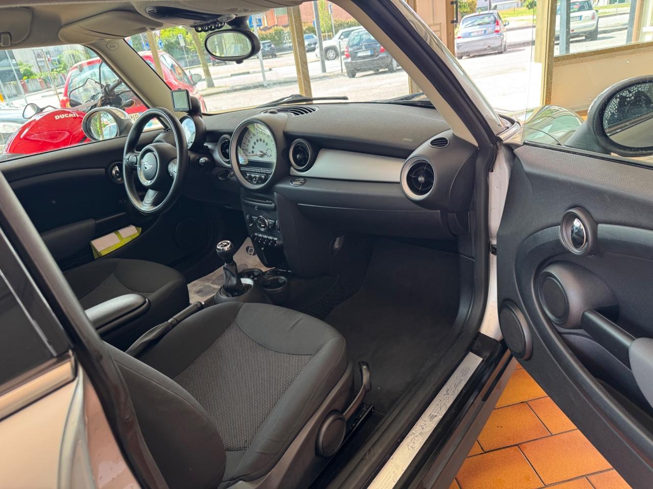 Mini ONE D OK NEOPATENTATI EURO 5