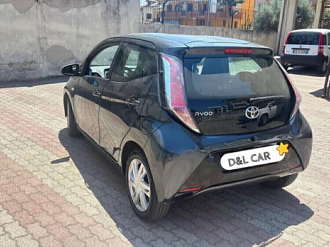 Toyota Aygo X 1.0 VVT-i 72 CV 5 porte Lounge