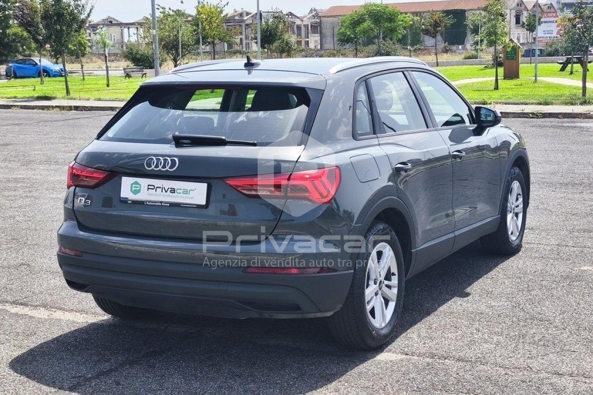 AUDI Q3 35 TFSI S tronic Business